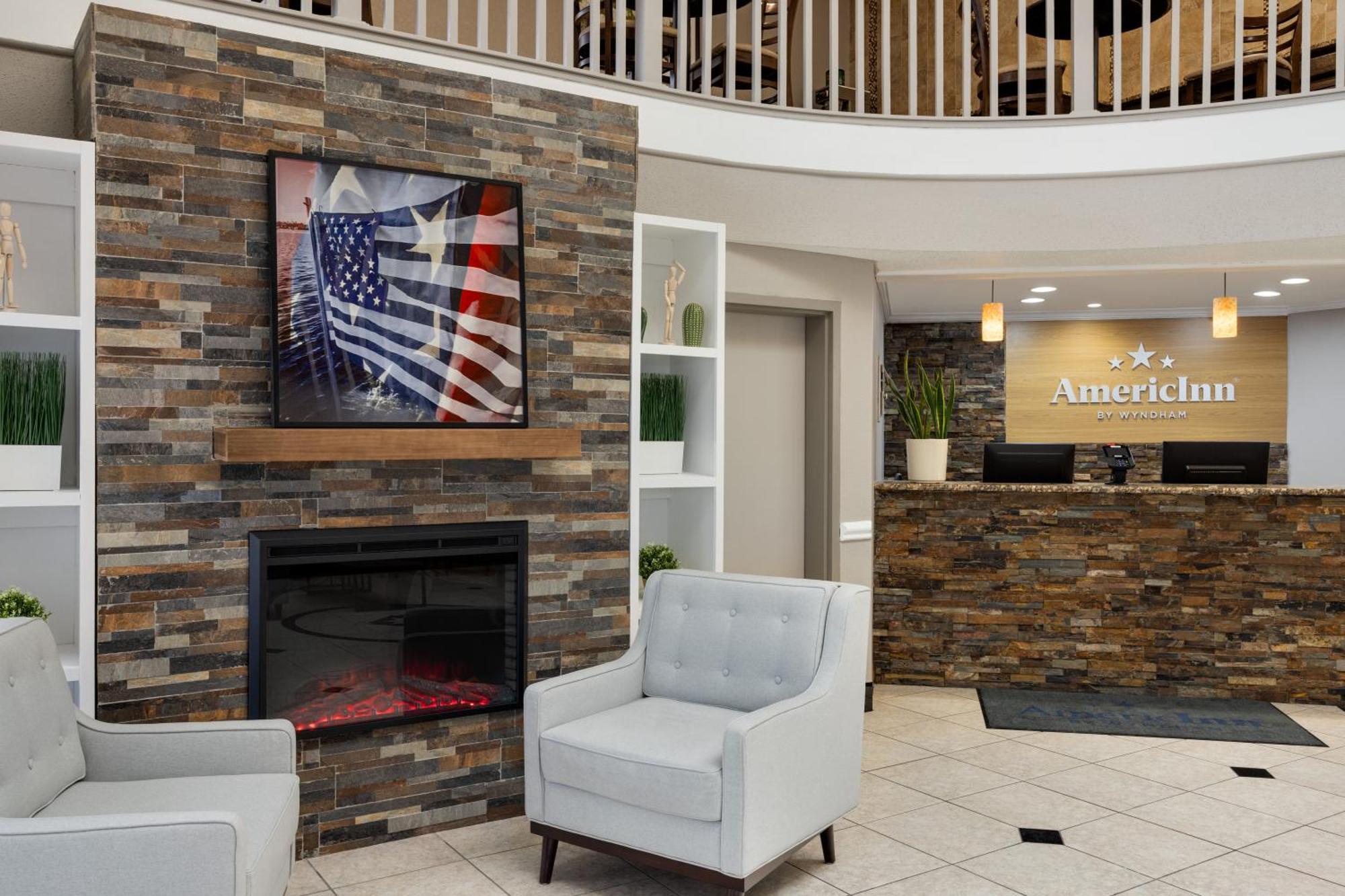 Americinn By Wyndham Grand Rapids Airport North Каскейд Экстерьер фото