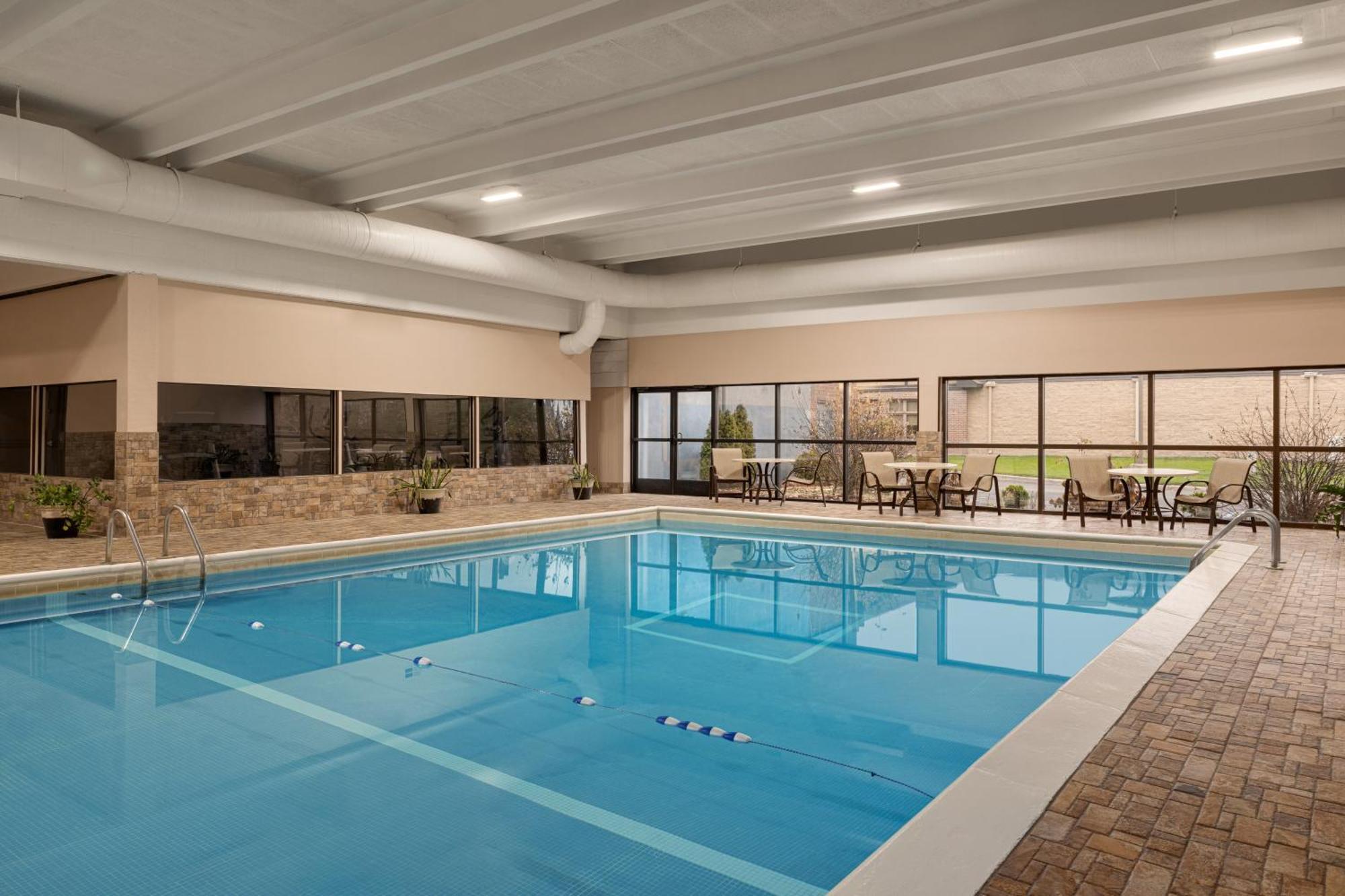 Americinn By Wyndham Grand Rapids Airport North Каскейд Экстерьер фото